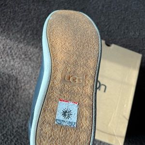 Womens black size 11 high top UGG sneakers